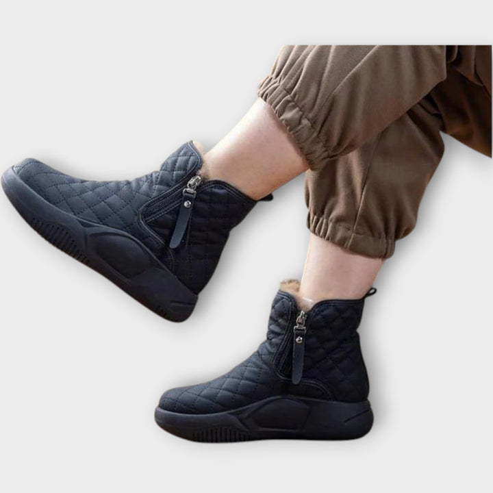 Prošívané zimní boty na zip