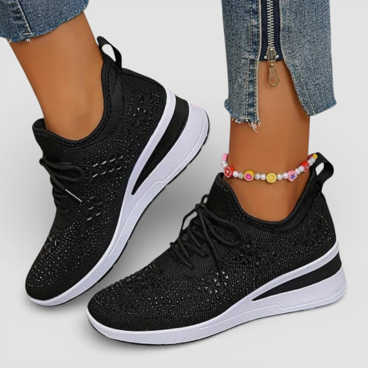 Karolína - stylové a mimořádně pohodlné platformové tenisky pro moderní a sebevědomý každodenní look