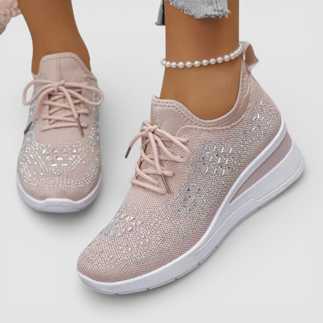 Karolína - stylové a mimořádně pohodlné platformové tenisky pro moderní a sebevědomý každodenní look