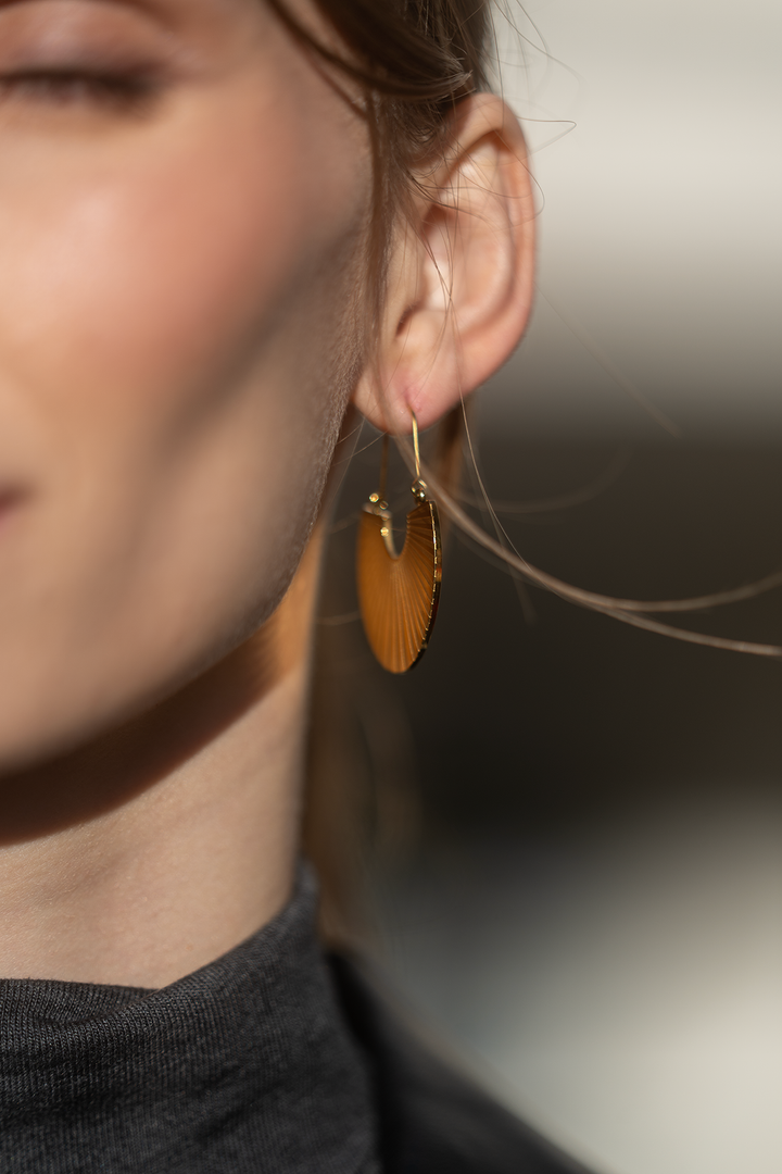 Zuzana - Elegantní Náušnice MARBELLA s Lehkým Designem