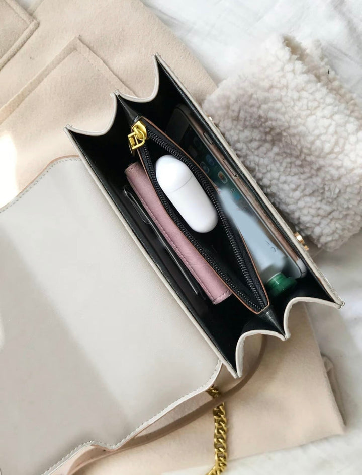 SIMONE™ - Nadčasová luxusní kabelka s řetízkem