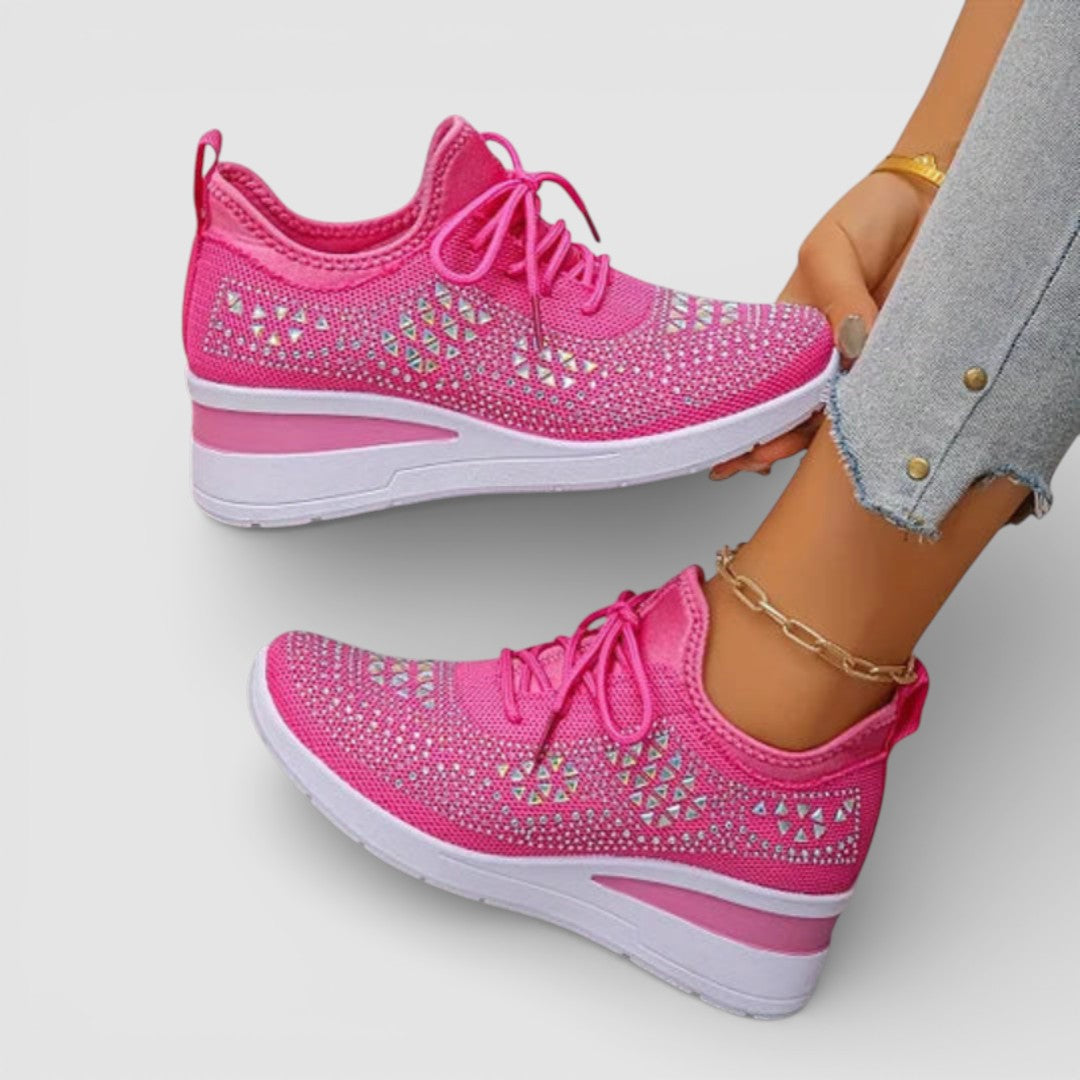 Karolína - stylové a mimořádně pohodlné platformové tenisky pro moderní a sebevědomý každodenní look