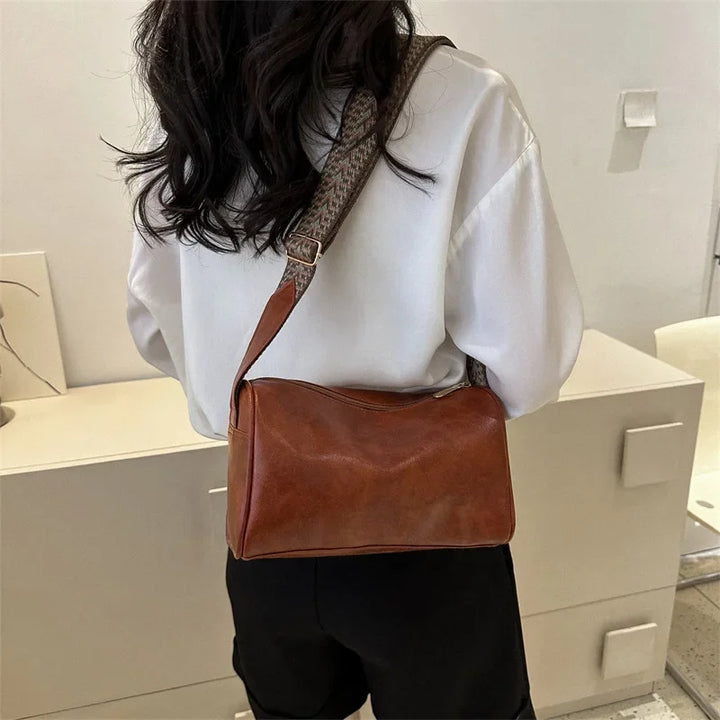 Florencie - Moderní každodenní crossbody