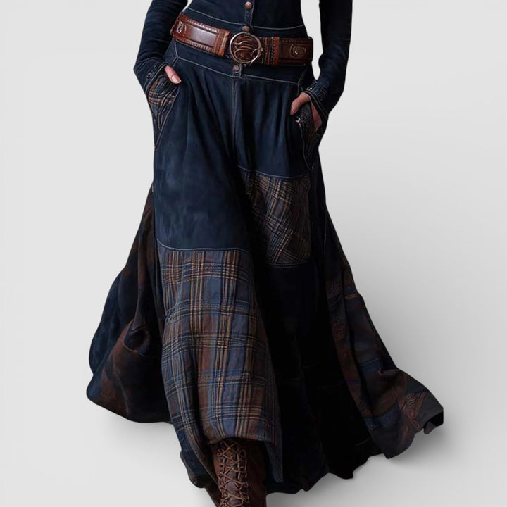 Adéla - Elegantní maxi šaty z broušené kůže s páskem pro nadčasový styl a pohodlí