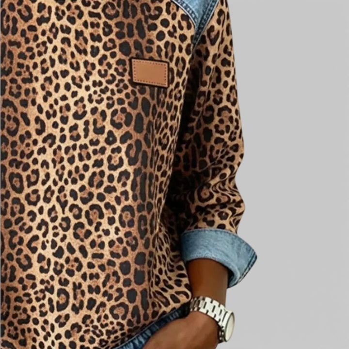 Žofie - Pohodlná Mikina s Výrazným Potiskem a Denimovým Patchworkem