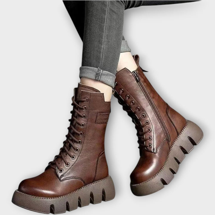 Odvážné chunky bojové boty