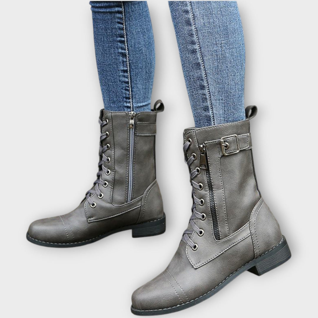 Klasické kožené kotníkové boty na šněrování